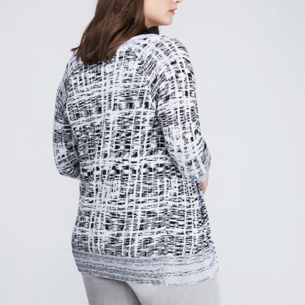 ➕ 3/4 Button Sleeve Cardigan - Picture 2 of 6